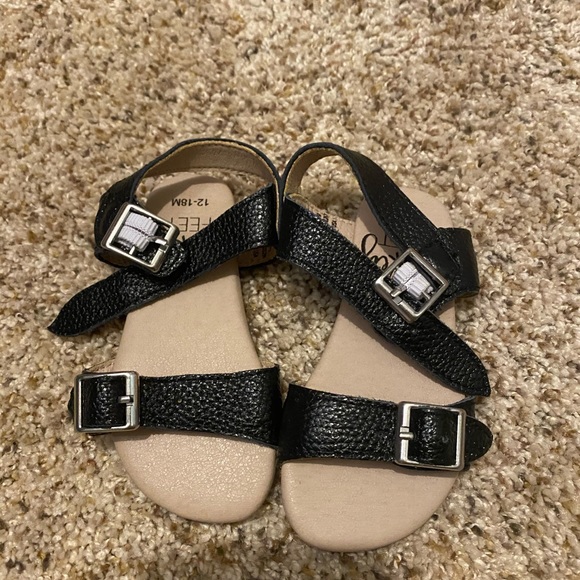 Sandals - Picture 3 of 4